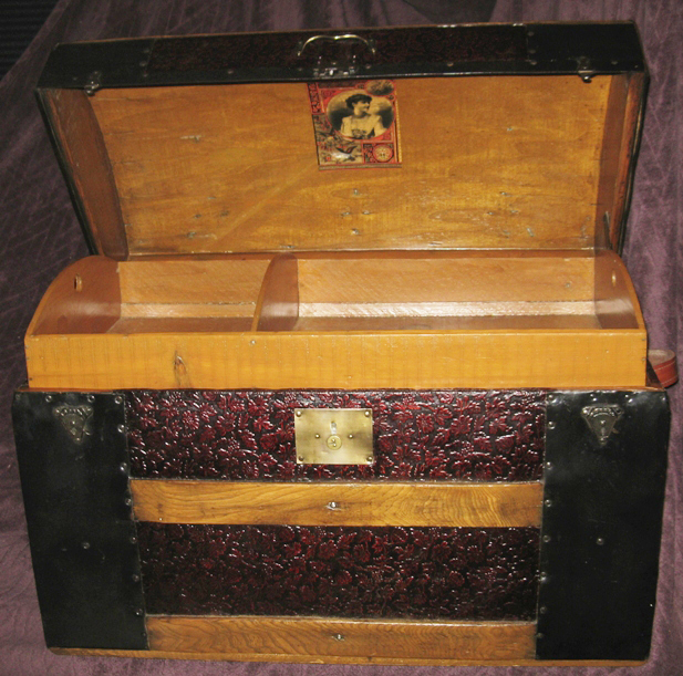 Front Top Open Tray Inserted